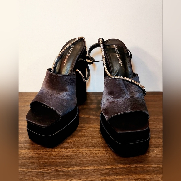 Public Desire size 9 black heels - Picture 3 of 6